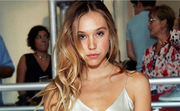alexis ren hot or not??