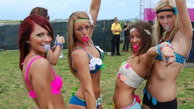 Girls, would you dress like this, and guys, would be ok with it if it was your gf?