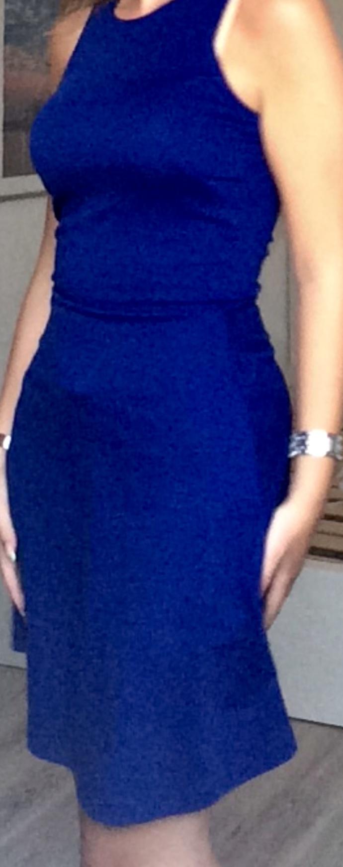Does this dress suit my friend?