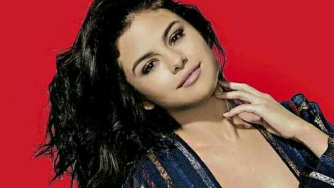 Selena Gomez hot or not?