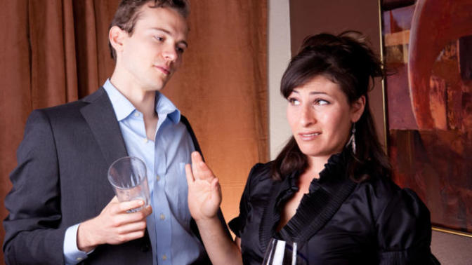 Is it normal for a guy to push for a relationship after meeting only 3 weeks ago?