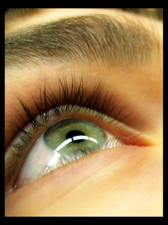 Green or Blue eyes which one would you like girls?