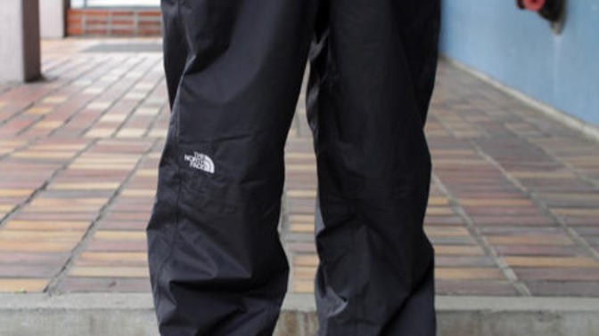 Girls, what do you think of this street style, pants and shoes?
