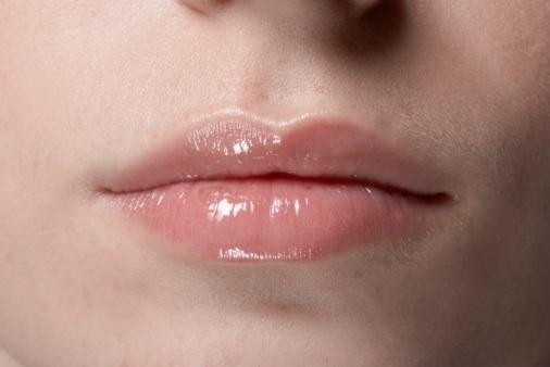 Do you prefer plump or average sized lips?