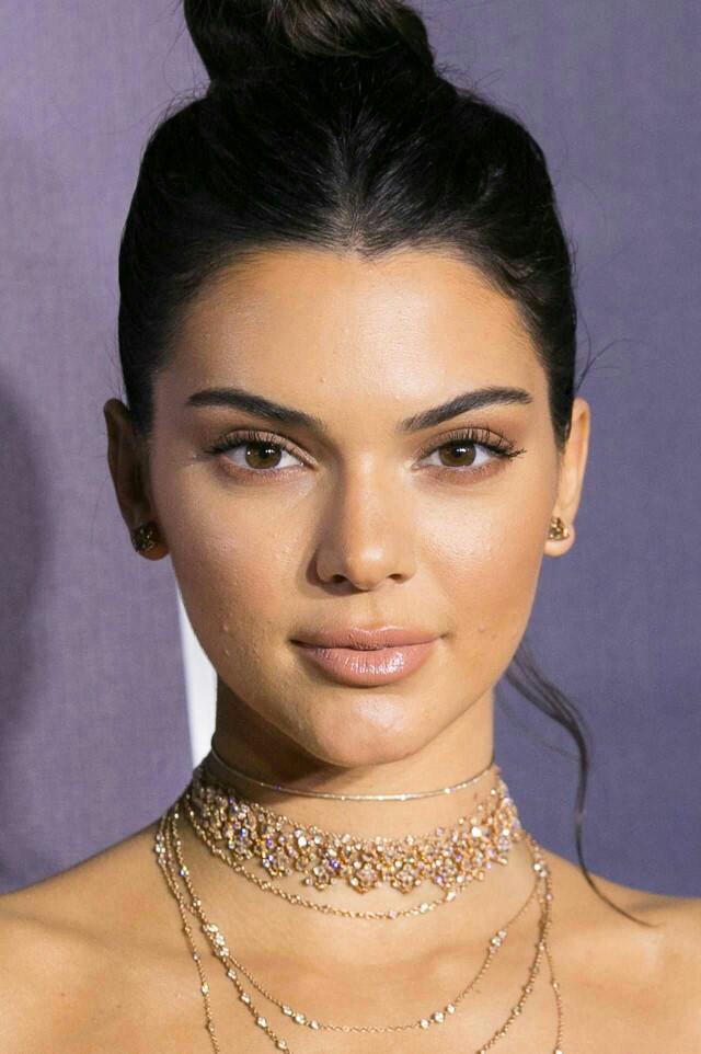 kendall or kylie jenner??