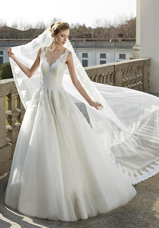 Which wedding dress do you like best?