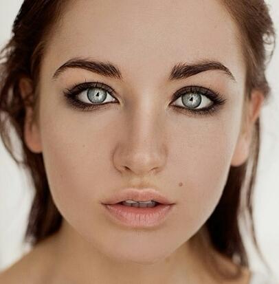 Which rare eye color is better?