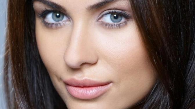 Which rare eye color is better?