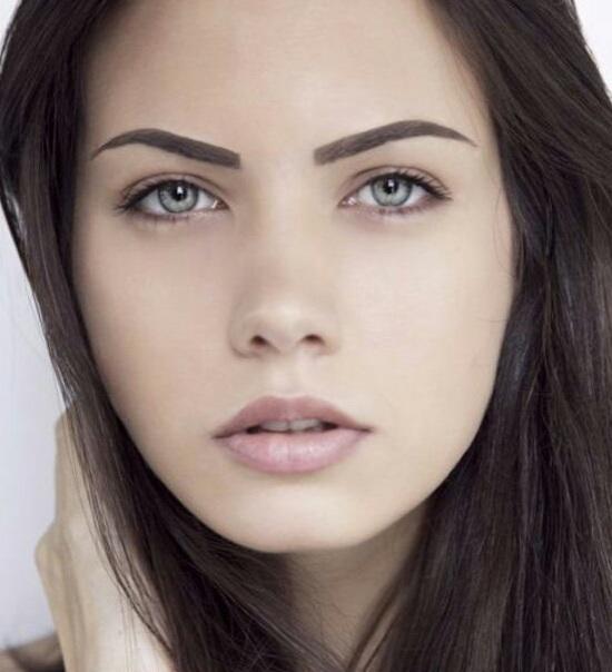 Which eye color is more attractive?