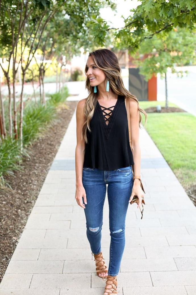Guys, is it fine if a girl dresses like this?