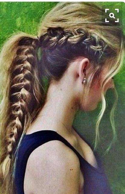 Are braids/updoes prettier than loose hair (pictures)?