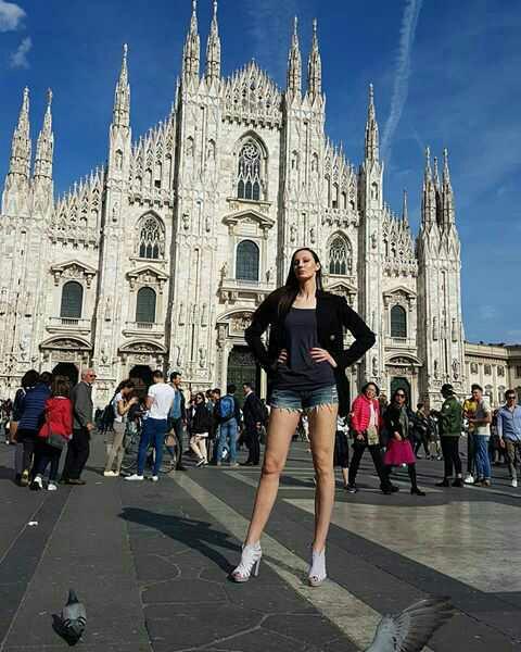 Tallest woman you've ever seen??