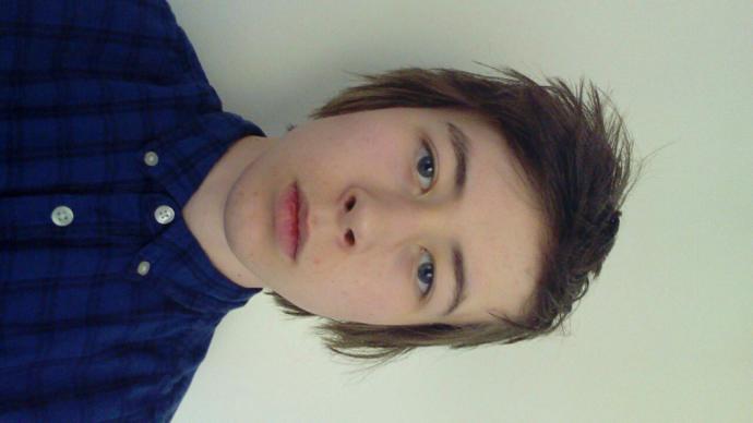 Rate my face 1-6 + a couple of questions about my face I'd appreciate if you'd answer?