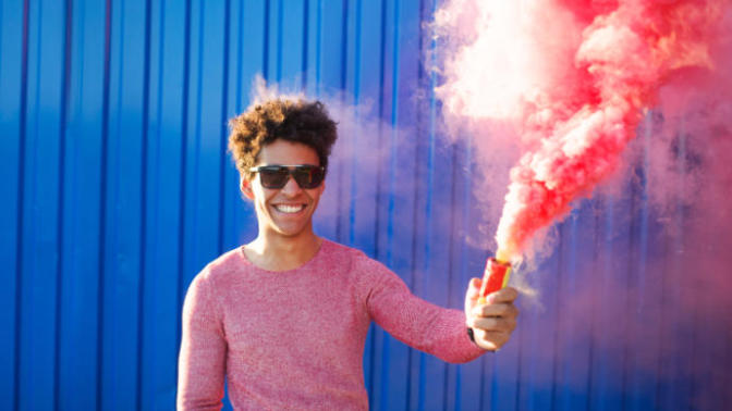 Do girls like pink on guys?