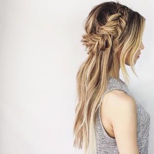 Which semi-formal hairstyle for a Summer evening event do you like more?