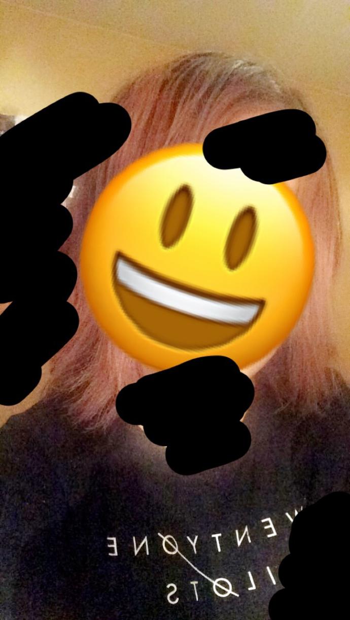 Blue dye on light brown hair?