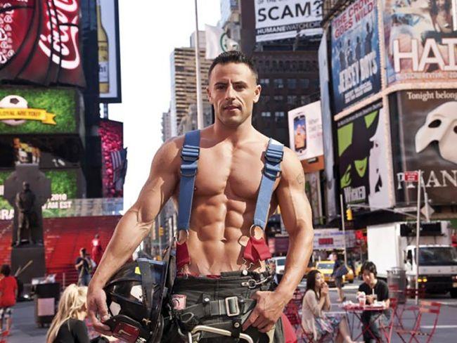 FIREFIGHTERS OR POLICE OFFICERS? Which is the hottest profession?