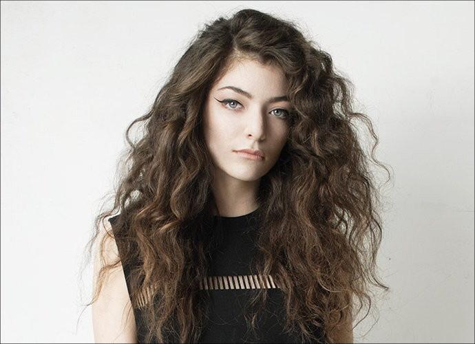Do you think Lorde (Ella) is beautiful?
