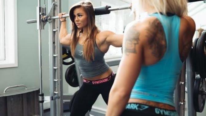 Guys, would you date a girl who's buffer than you?