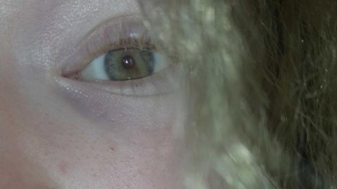 What eye color do you prefer a girl to have?