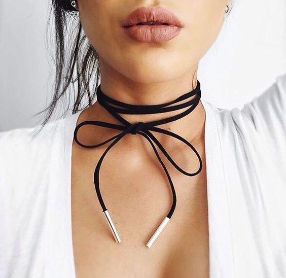 Do you like when girls wear chokers? GirlsAskGuys