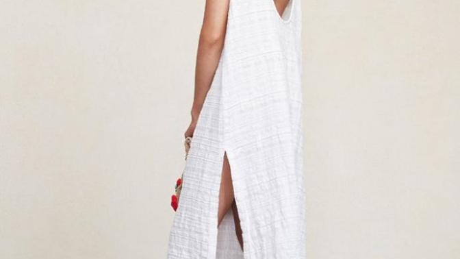 Loose fitted clothing is a smarter choice during hot weather (over 35C/95F)?