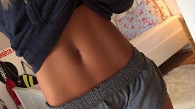 Which stomach is most attractive on women?