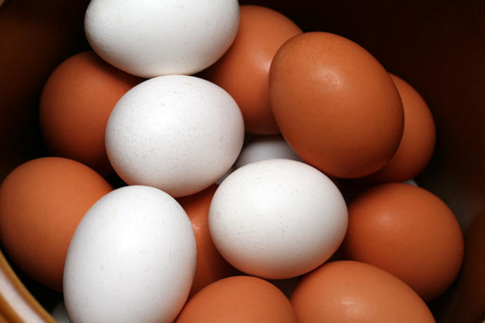 What colour are the eggs sold in your country?