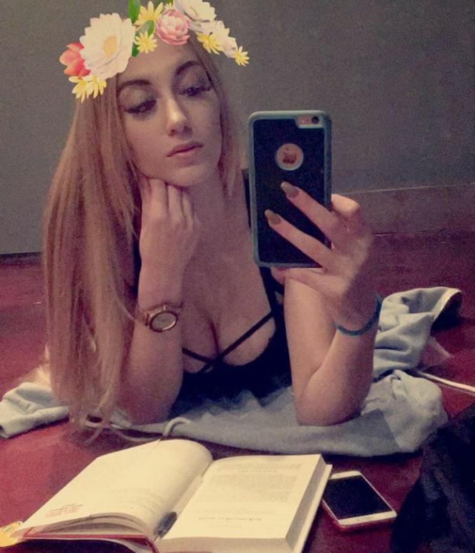 Do you think I'm hotter than her?