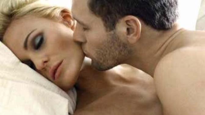 What do men/women say or do during sex that seriously turns u off?