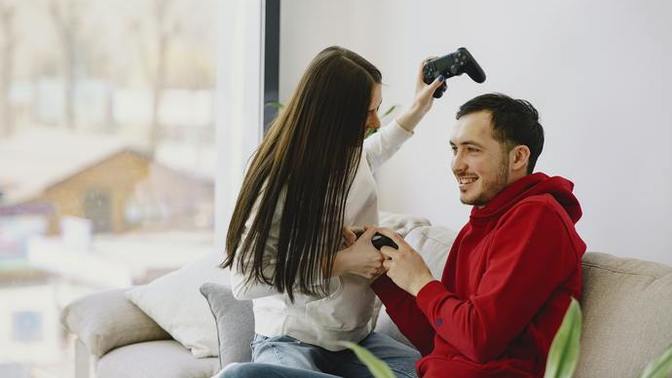 A guy says your boyfriend is lucky to have you... How would you respond?