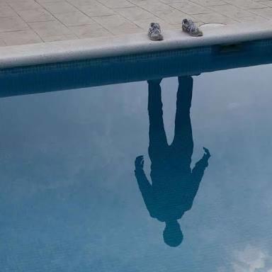 What if one day you turned out to be invisible like a ghost, and u where trap like that for 5 years?