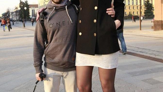 Is a very tall girl stronger than a short guy?