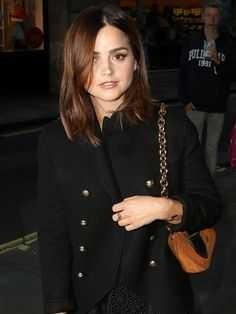 Does anyone else think Jenna Coleman is pretty??