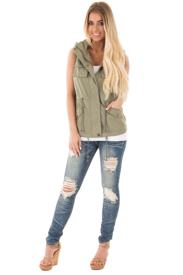 Which vest looks the best?