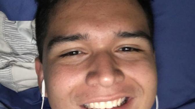 How do I get a girl in high school to like me?