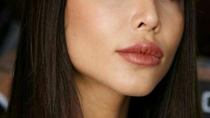 Guys do you like fake full lips?