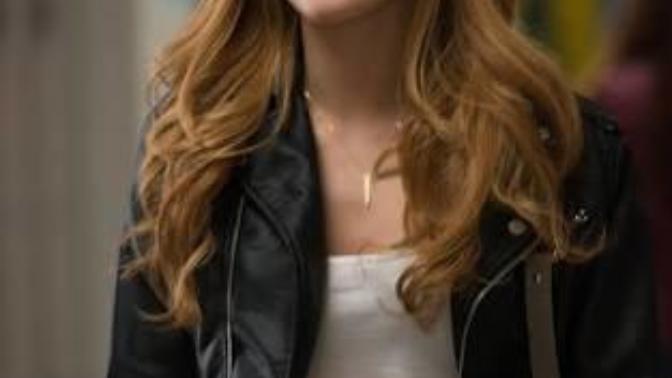 There are 2 types of girls wear, the bitchy/seductive type, or the elegant/feminine type which is the best?