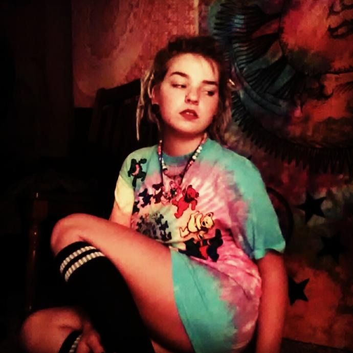 Rate me! Also what do u think my hobbies, age, zodiac sign, hometown, music taste, personality, etc is like based off my appearance?