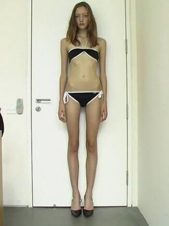 Choose one โ slightly overweight or slightly underweight, which would you prefer?