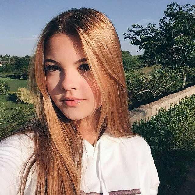 Straight hair. Does it look good on me??