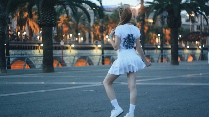 Do guys like girls in skirts?