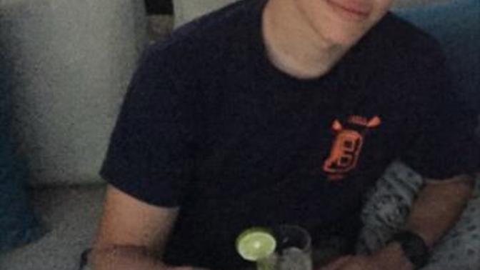 Should I have more confidence… Do I look good? I need your advice please?