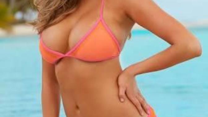 Am I the only one who thinks that boobs are more important than ass when it comes to looking?