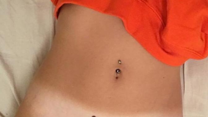 Would a mole on a girls stomach turn a guy off during sex?