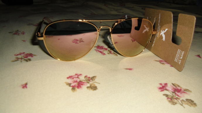 Would people noticed that these are women's aviator sunglasses?