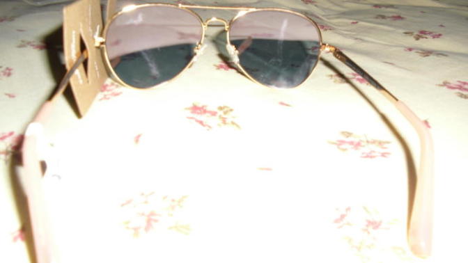 Would people noticed that these are women's aviator sunglasses?