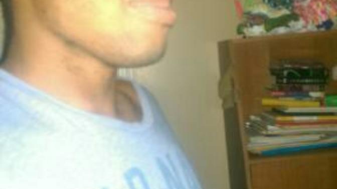 Does this guy have a chiseled Jawline?
