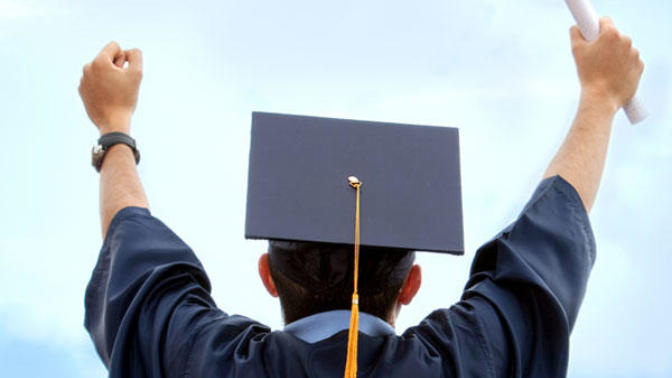 Should I continue to require a college degree when meeting men on dating sites?