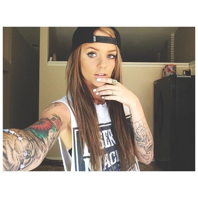 Let's play guess if she's a tomboy or a girly girl. Do you think this girl is a tomboy or a girly girl?